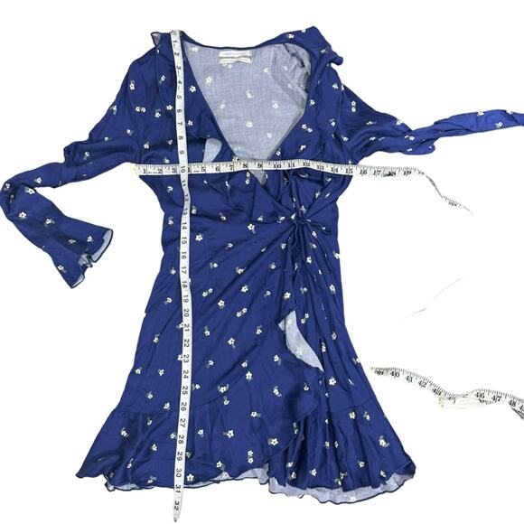 Urban Outfitters Floral Wrap Dress Size XS - Picture 5 of 11